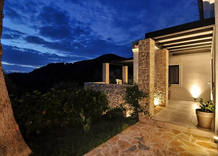 Larna Corfu *