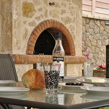 Larna Corfu 아파트 *