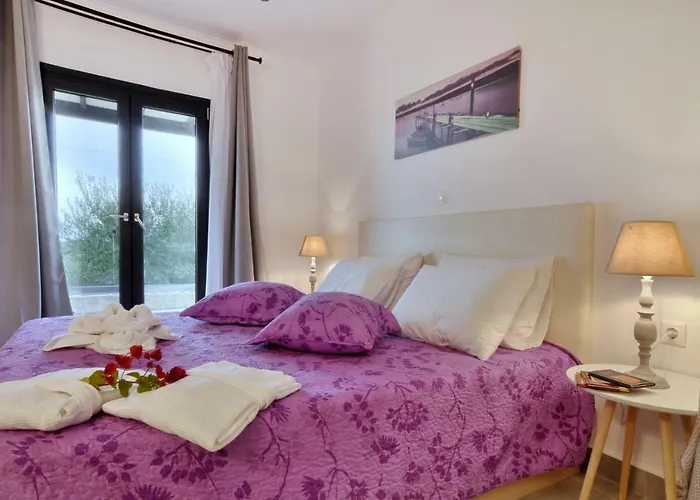 Larna Corfu Apartment Kavvadades